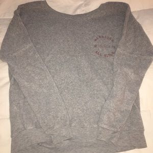 gray sweatshirt